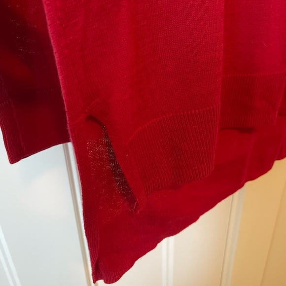 Gap Sweater - Picture 2 of 5